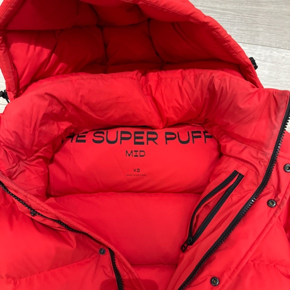 Aritzia super puff - Picture 2 of 2